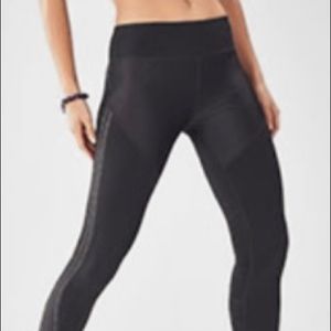 Fabletics salar mesh powerhold legging